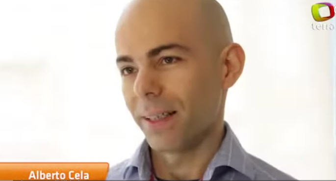 Alberto Cela, durante su intervención con fines divulgativos para el canal Terra TV. Alberto Cela, ingeniero y EHS, durante su intervención para Terra TV.